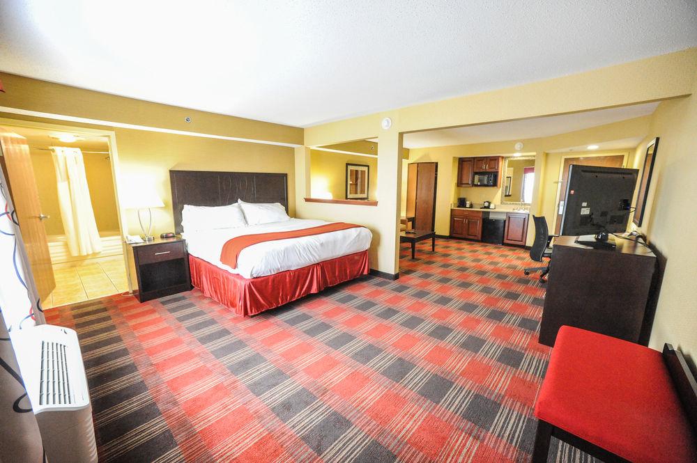 Holiday Inn Express Hotel & Suites Bowling Green By Ihg Exterior photo