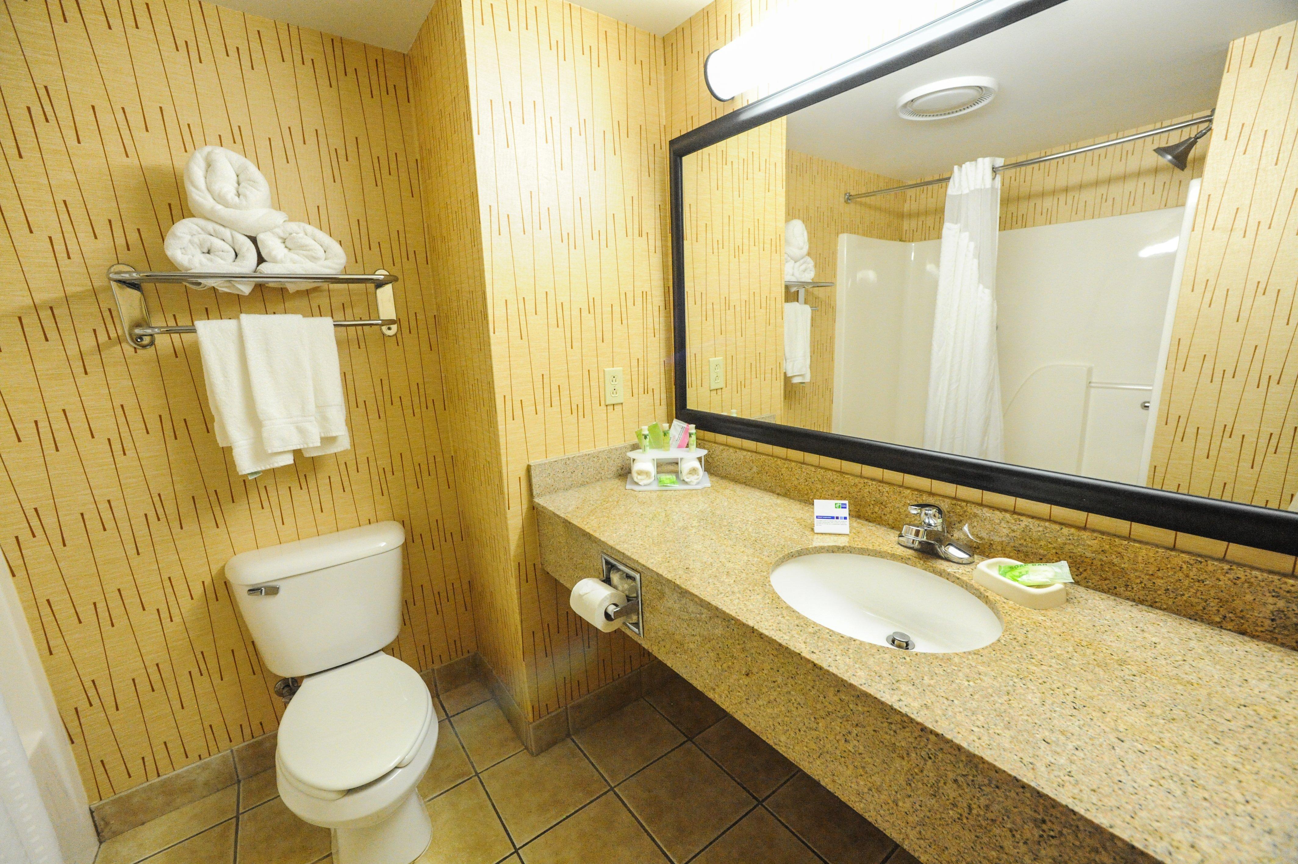 Holiday Inn Express Hotel & Suites Bowling Green By Ihg Exterior photo