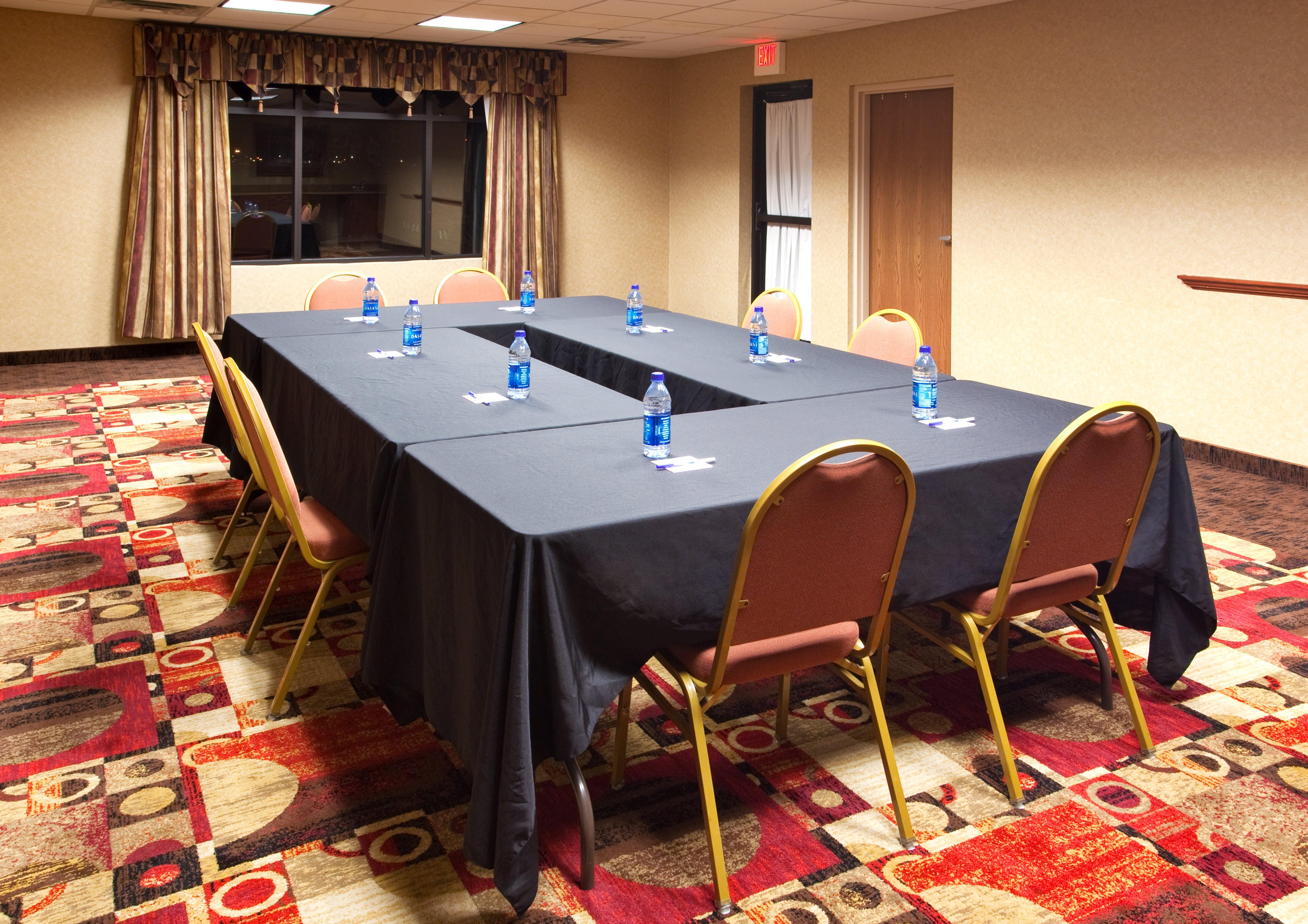 Holiday Inn Express Hotel & Suites Bowling Green By Ihg Exterior photo