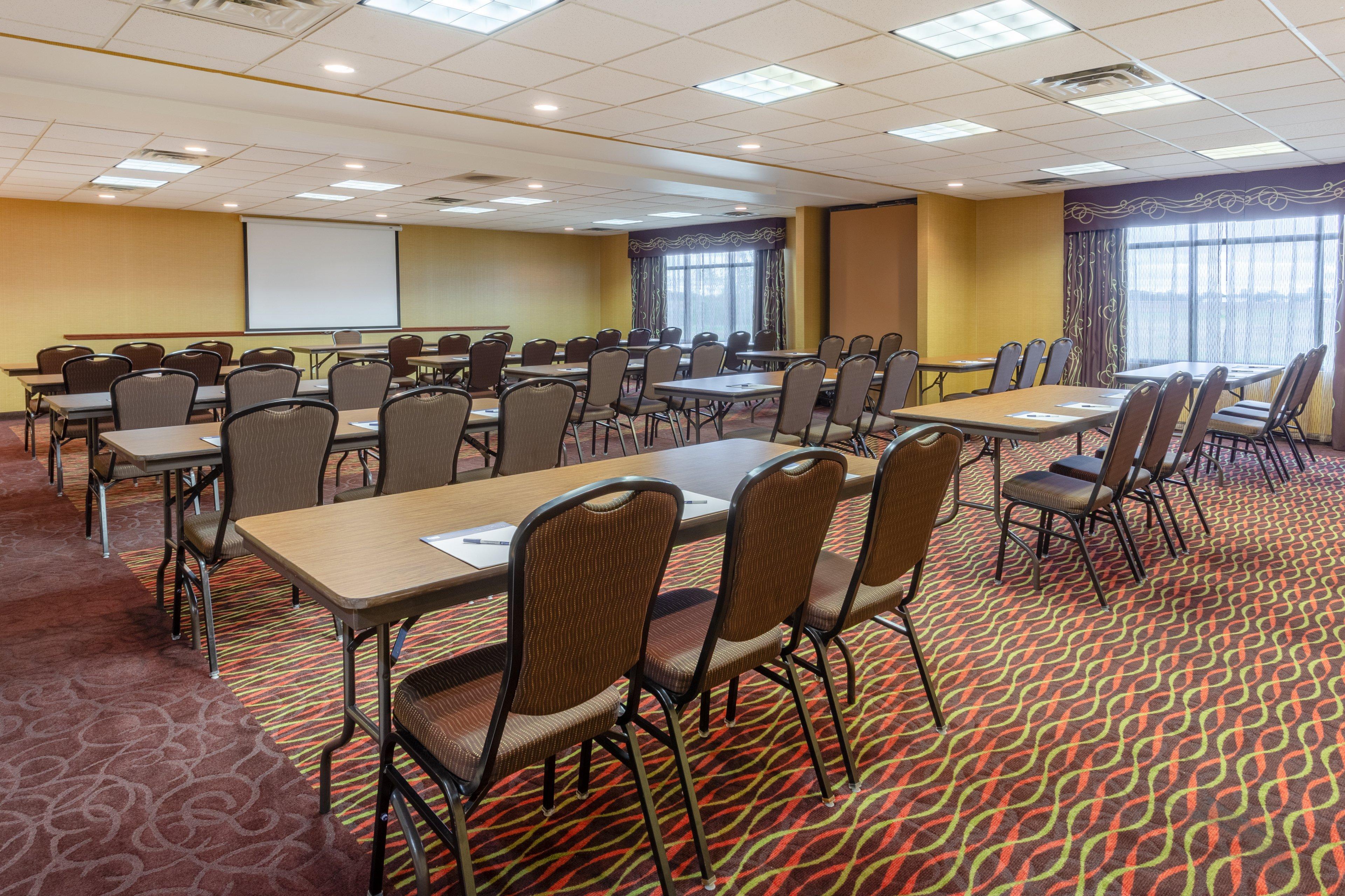 Holiday Inn Express Hotel & Suites Bowling Green By Ihg Exterior photo