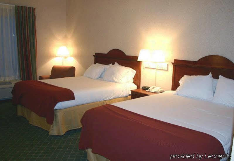 Holiday Inn Express Hotel & Suites Bowling Green By Ihg Exterior photo